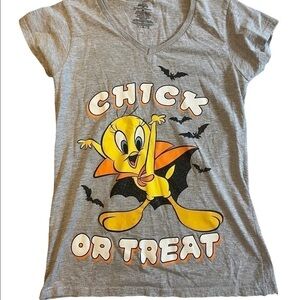 Tweety Bird Tshirt size Medium